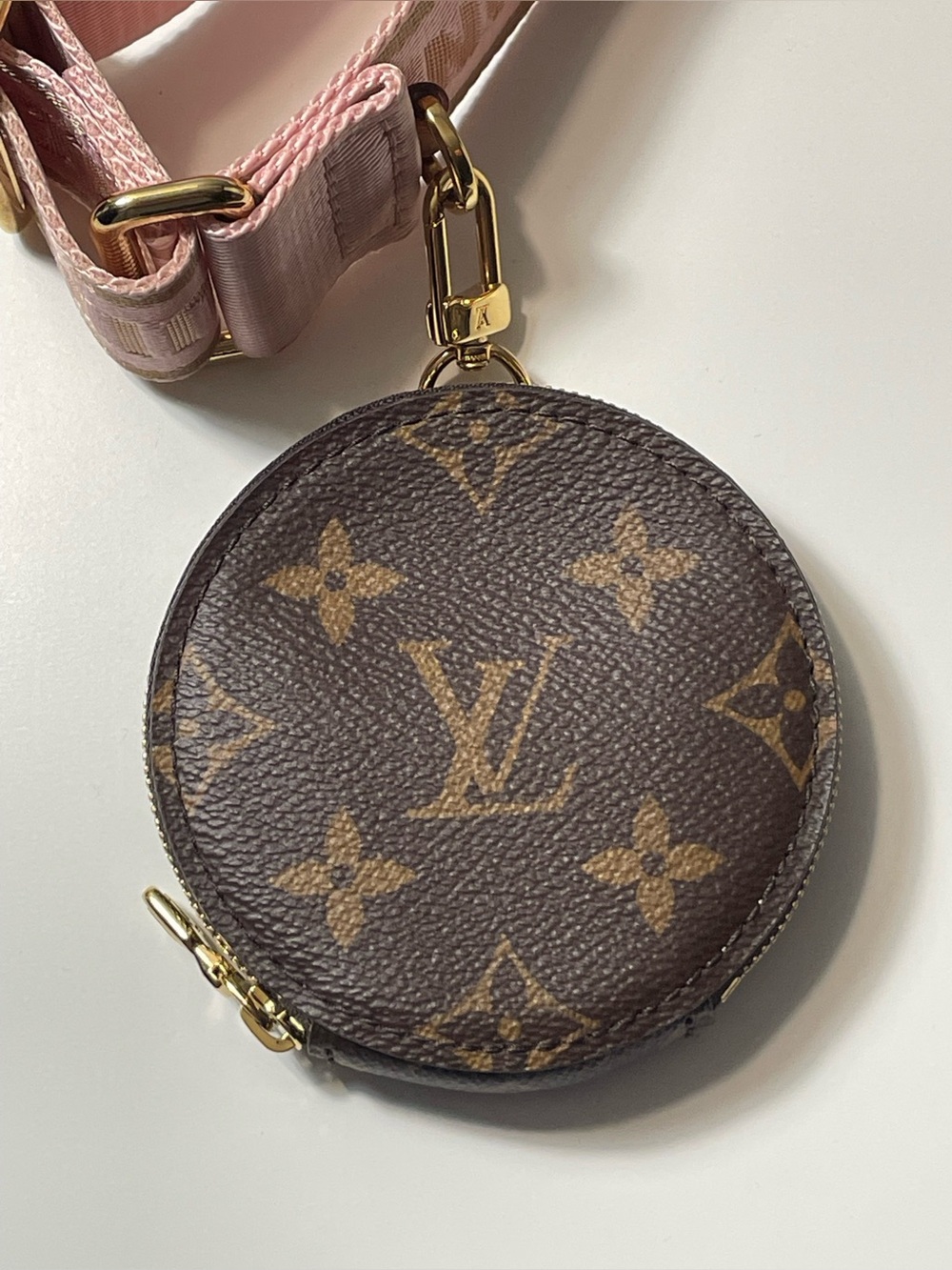 Louis Vuitton Brown Monogram Crossbody Bag with Pink Strap - Picture 6 of 17